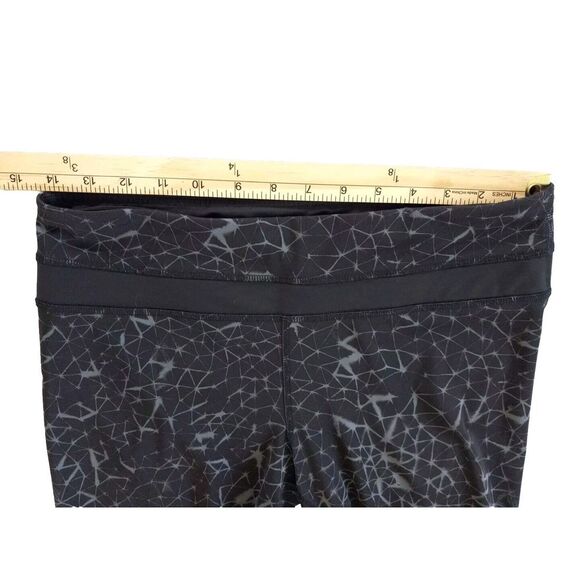 Lululemon Women's 8 Waistband Stretch Sweat Yoga Capri Zip Media Pocket Thunder - Picture 7 of 13